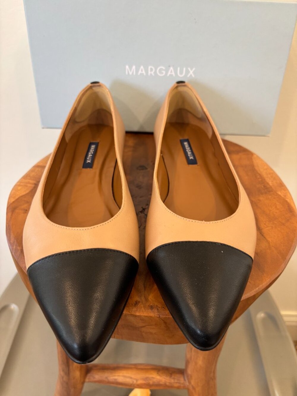 Margaux Captoe Pointe Dune and Black Nappa Leather Flats - 41.5 9.5/10 Wide - Picture 5 of 8